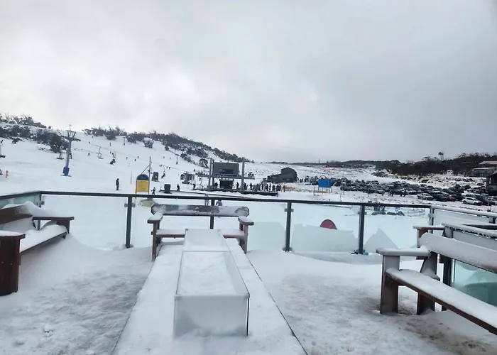 Smiggins Hotel & Chalet Apartments